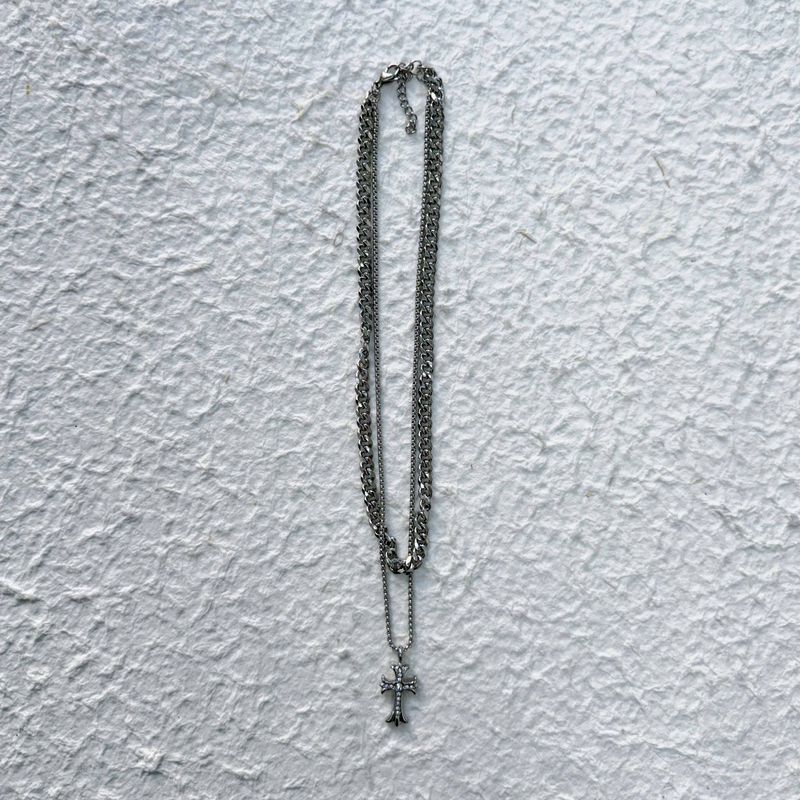 Shadow Edge Cross Layered Necklace