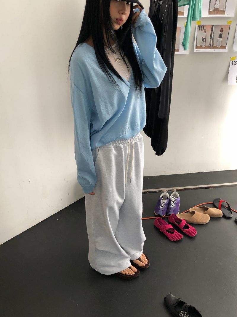 Breeze Deep V-Neck Knit