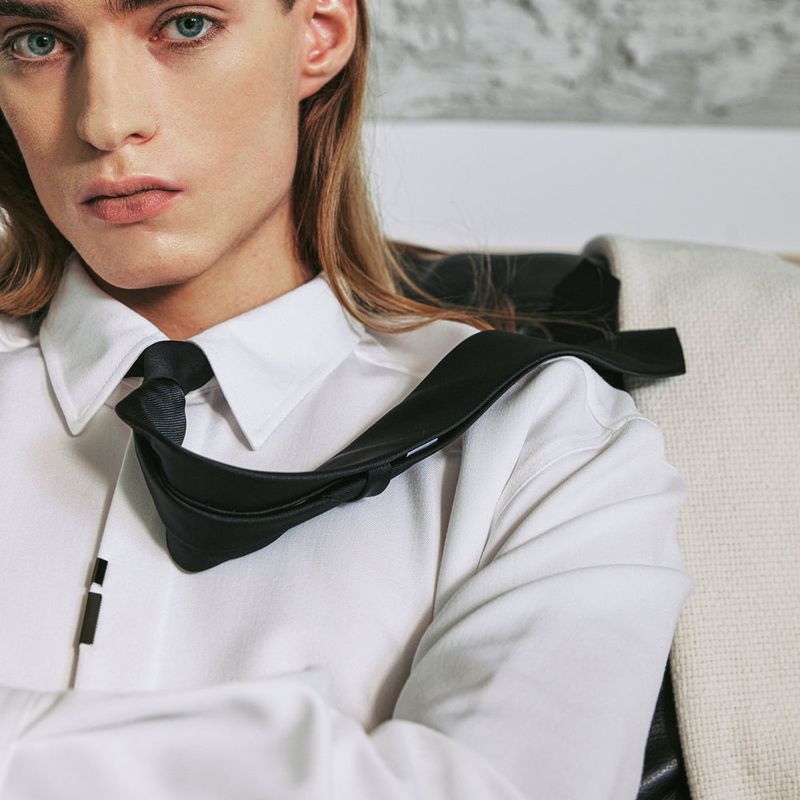 VERTICAL TIP BASIC SHIRT WHITE