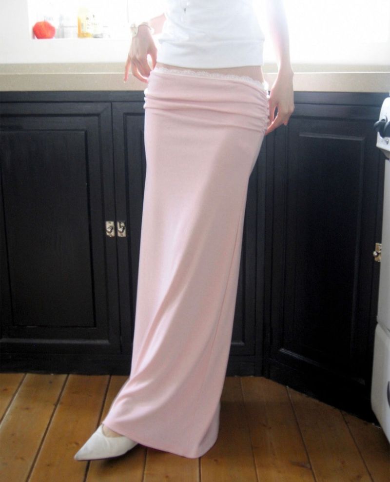 cloudemotion（クラウドエモーション）の「plumpy on sagging lace maxi sk（Skirts）」