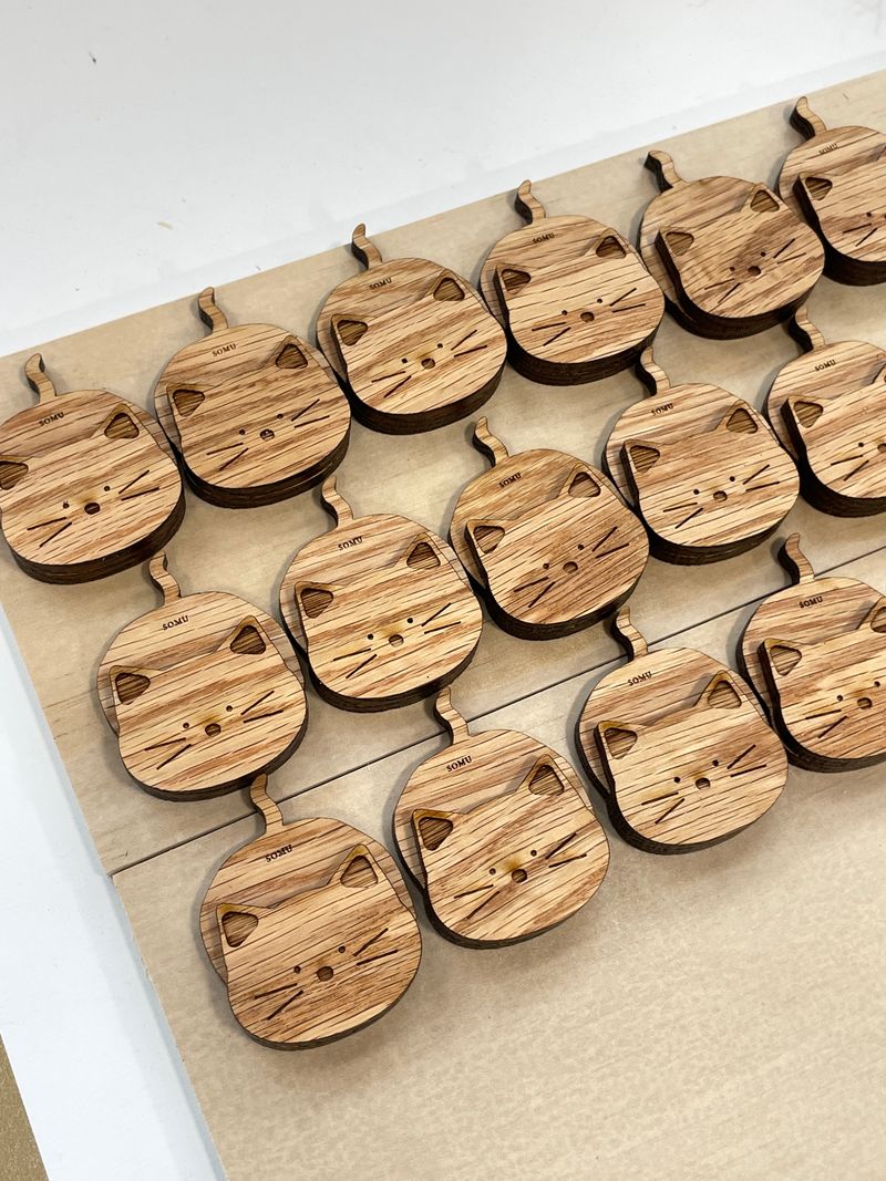 Wood Cat Somu Tok