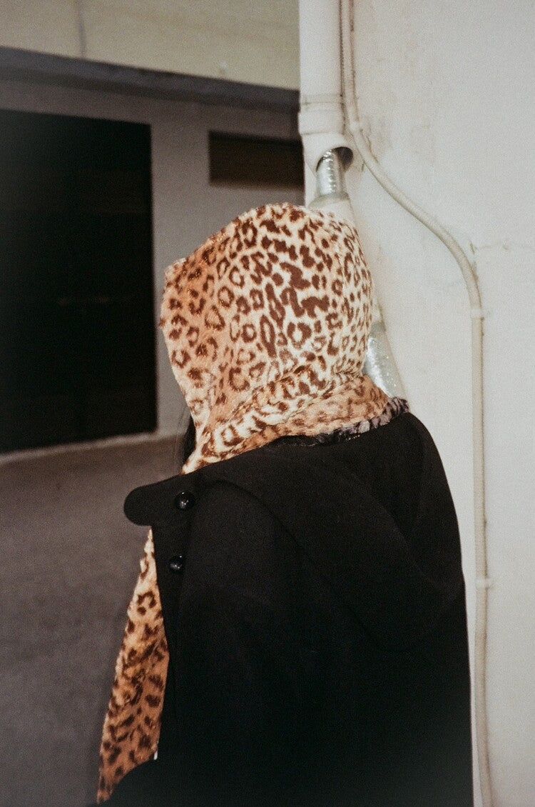 Leopard reversible hood muffler (brown)