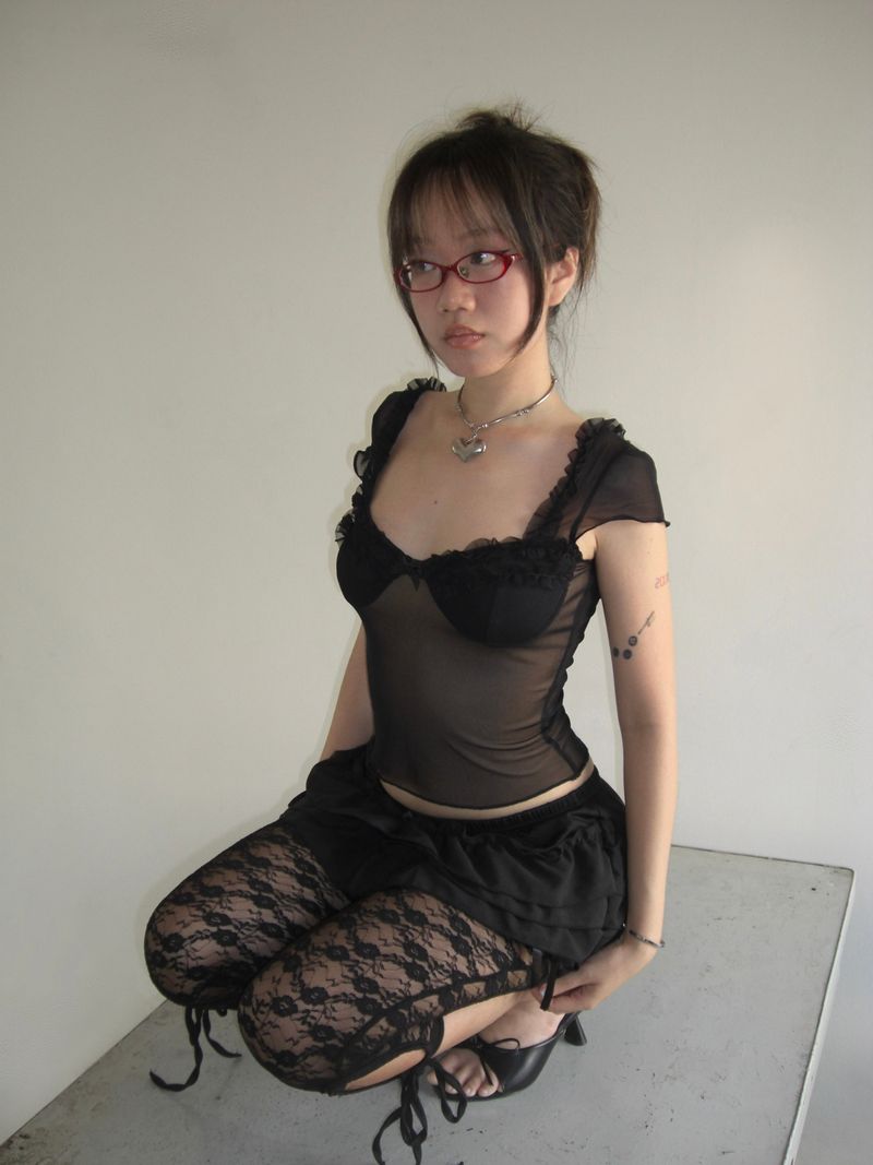 NOIR RUFFLE トップス