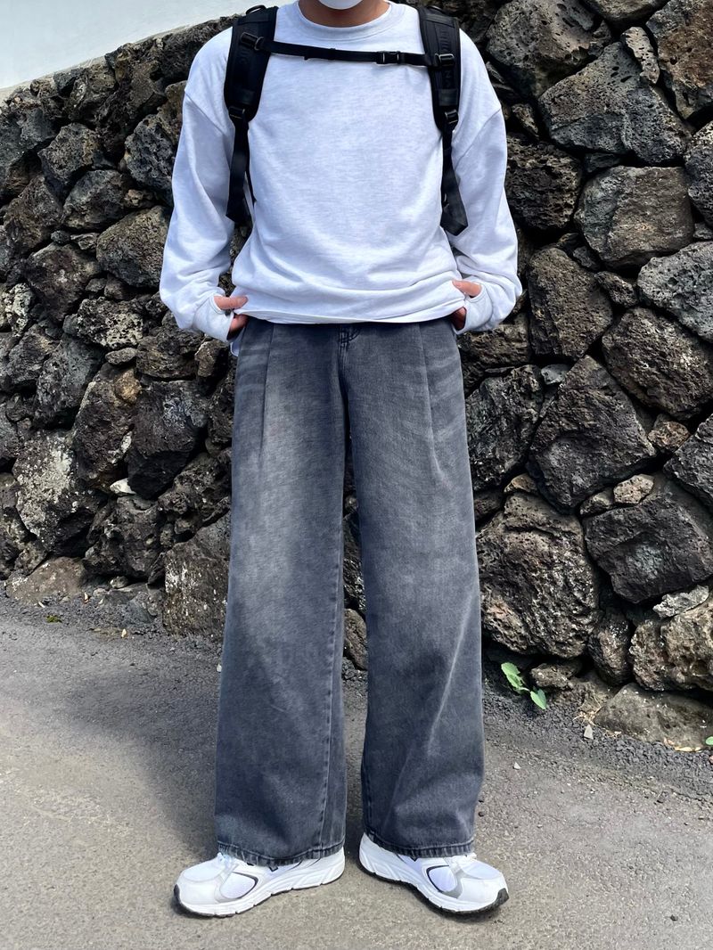 NEVERDOWHY（ネバードゥワイ）の「LUR ONETUCK WIDE DENIM PANTS(2COLOR)（Pants）」