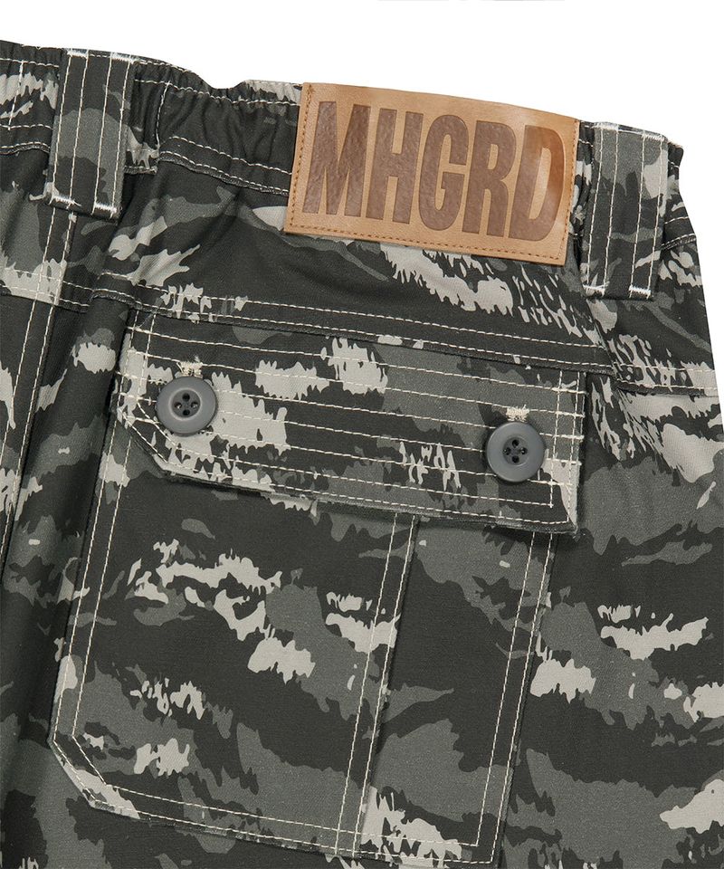 UTILITY CARGO CAMO SHORTS