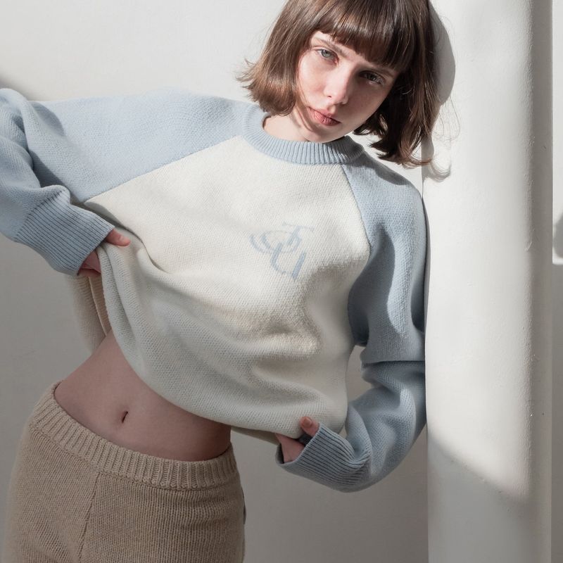 THEOHYOU KNIT (SKY BLUE)