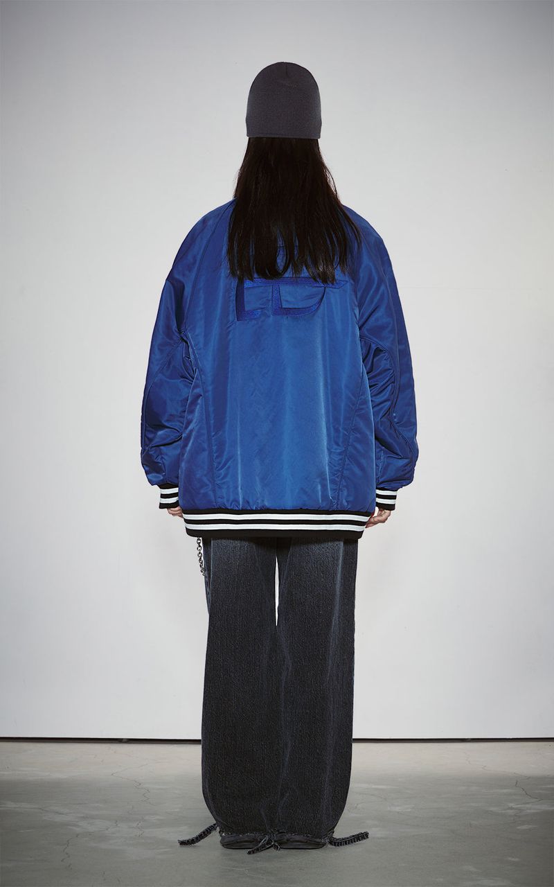 ボールドロゴロングスタジャン　ブルー