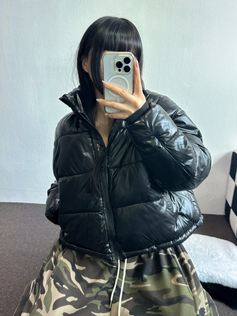 CCORTTI(コルッティ)の「ライティングクロッピードショートパディング ❤🖤💚🤎💛🧡8カラー(ジャケット/アウター)」