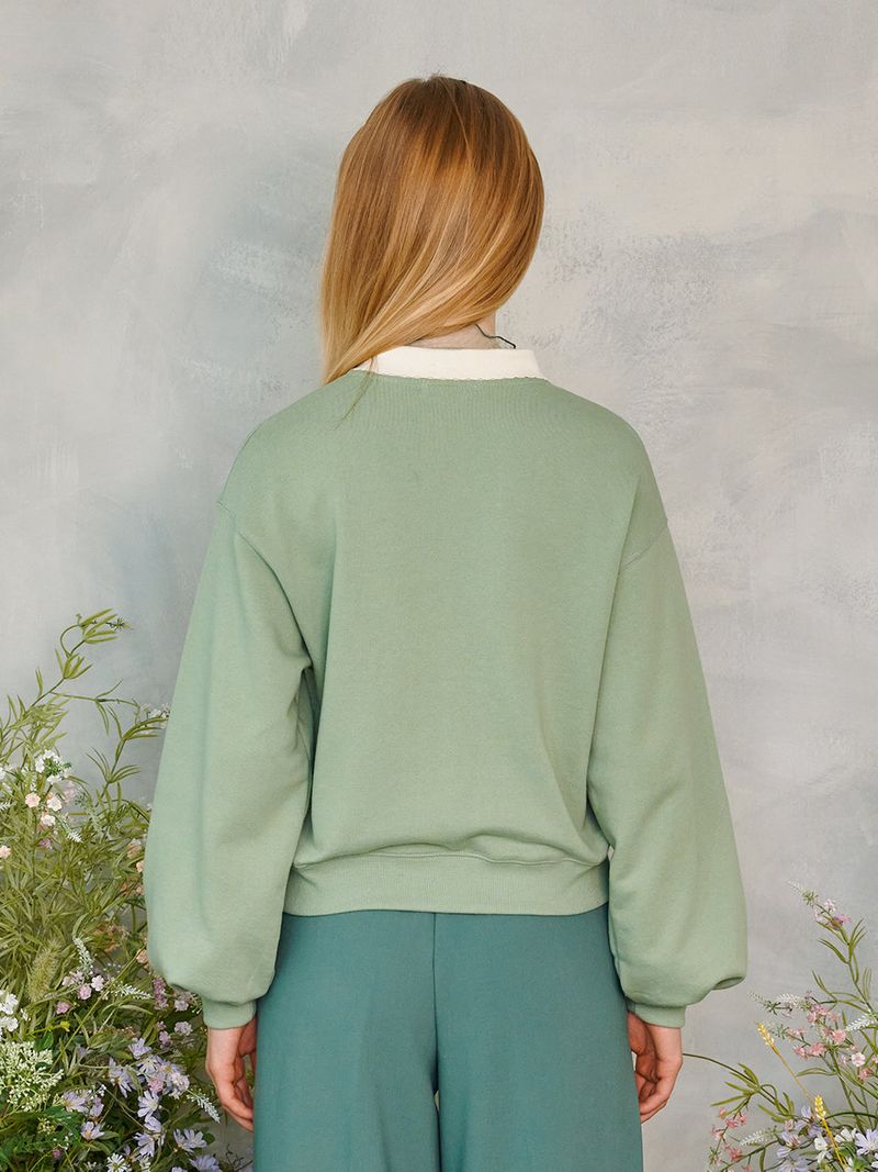 Flower Embroidered Collar Sweatshirt