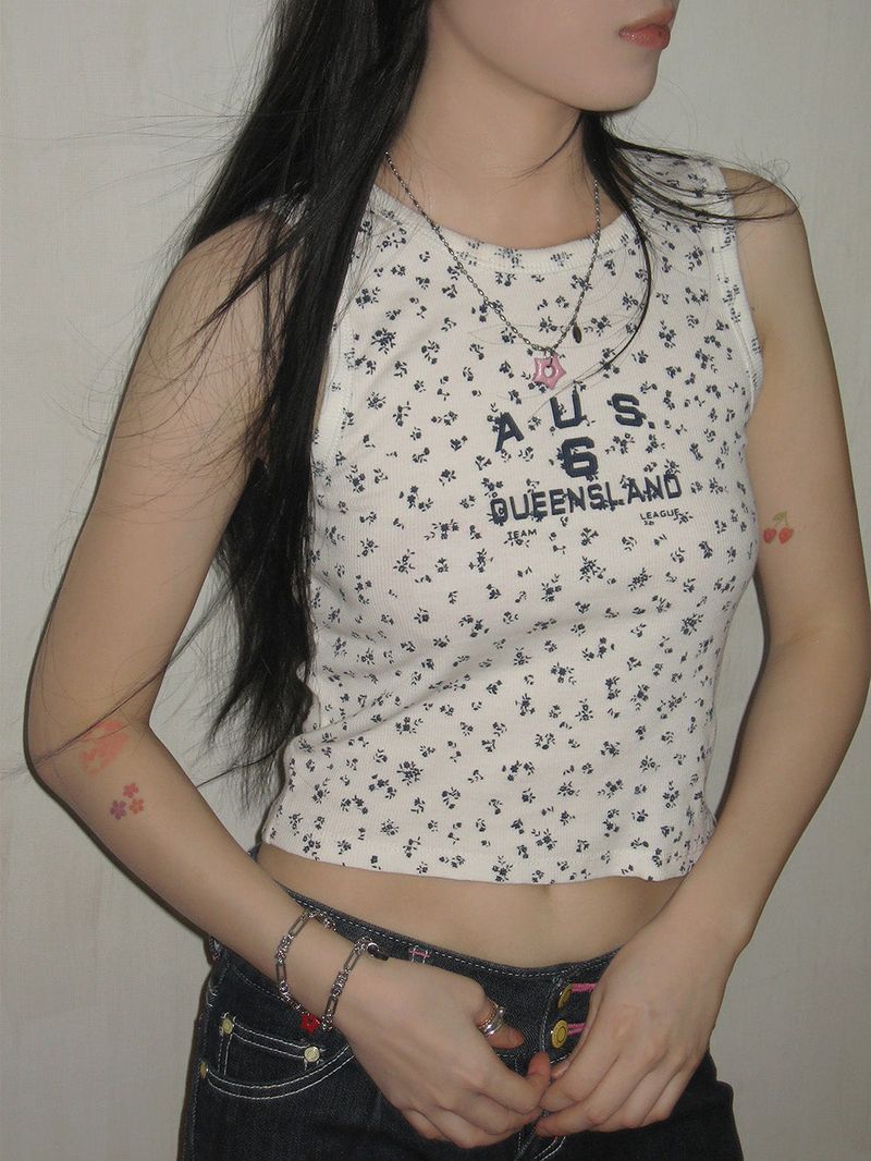 gleaming little star necklace [light pink]