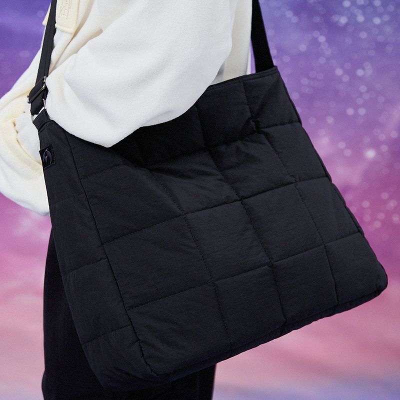 Quilting big cross bag