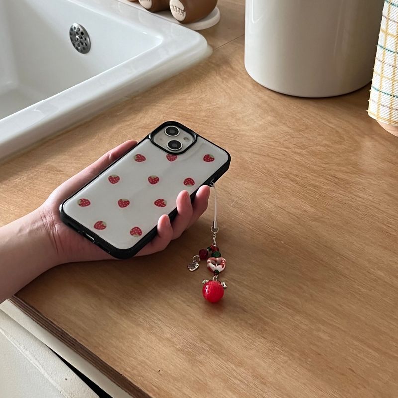 [MADE] strawberry pattern [epoxy bumper case]