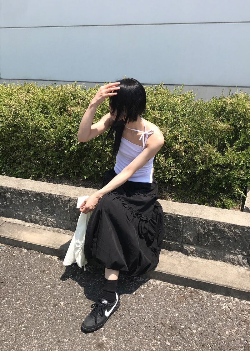 TIE SLEEVELESS