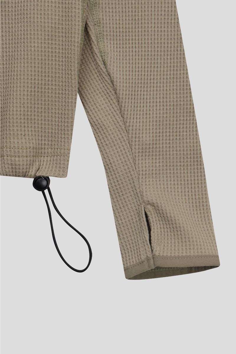 Ribbed incision hood zip-up