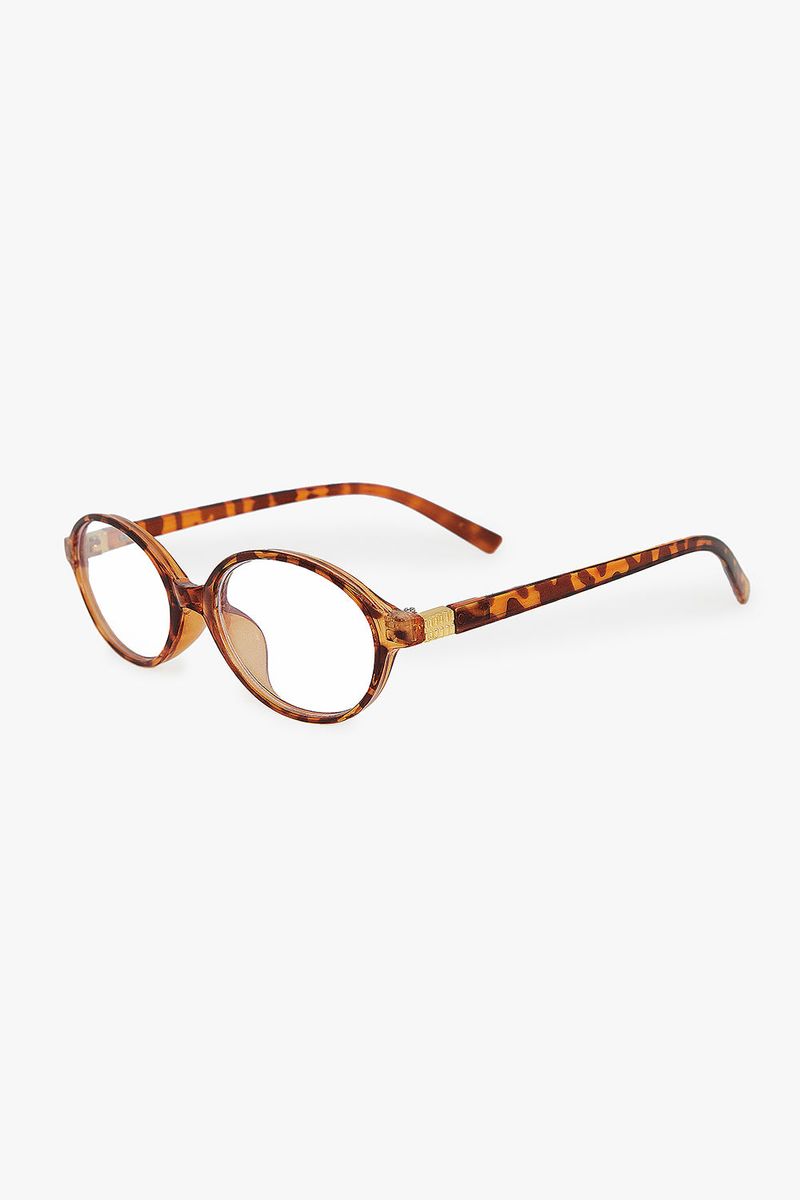 Nerd form classic eyewear