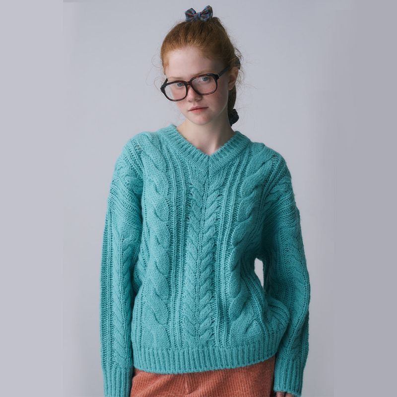 FUN FROM FUN(ファンフロムファン)の「V-NECK CABLE KNIT PULLOVER, BLUE(Tops)」
