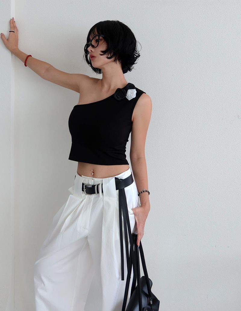 Delight-J（ディライトジェイ）の「Rose Cosage 3ps Detachable Unbalanced Shoulder Sleeveless（Tops）」