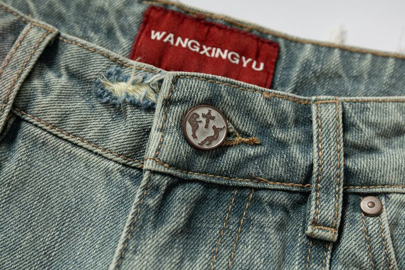 BLAZING SPRAY DENIM SHORT