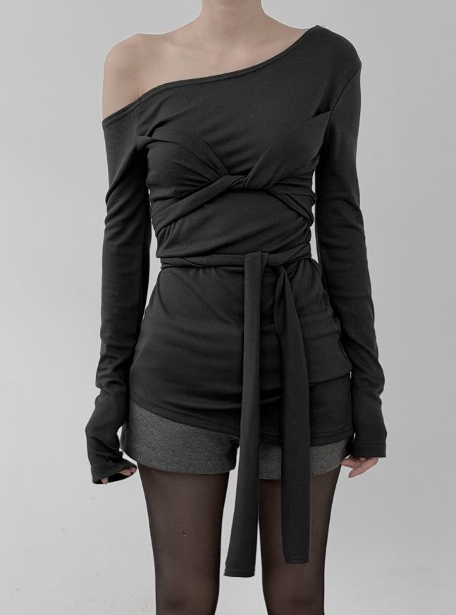 mnem（ムネム）の「Drape Strap Multi-Layered Tee（Tops）」