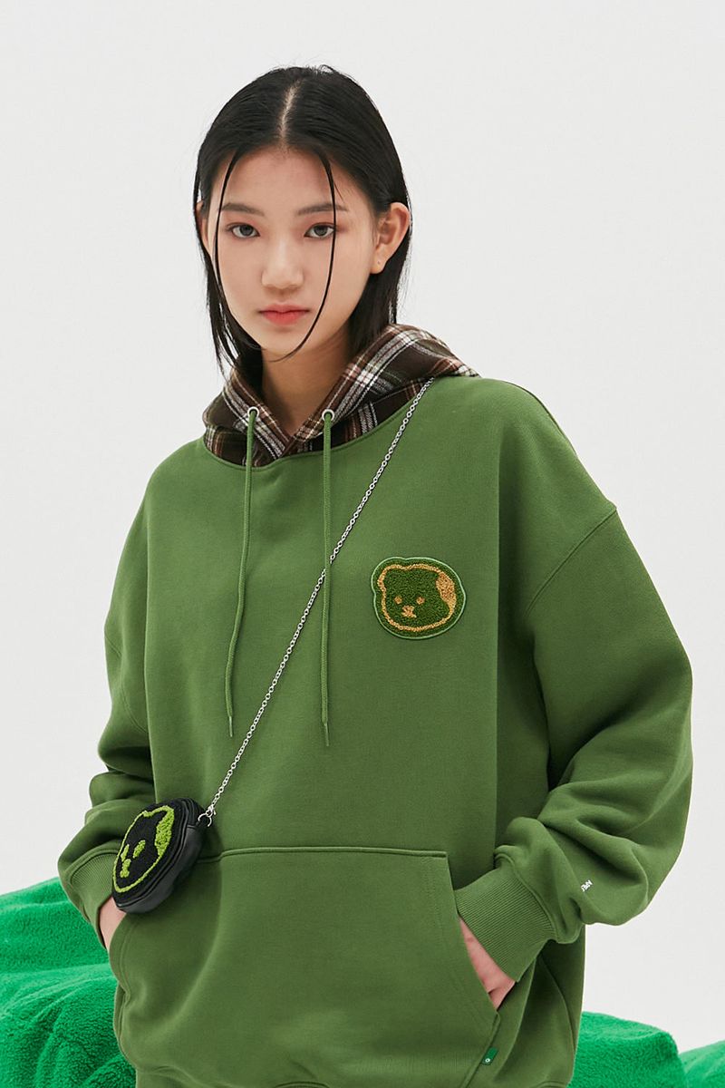 APIECEOFCAKE（ピースオブケイク）の「T.D BEAR Wappen Hoodie_Olive（Tops）」