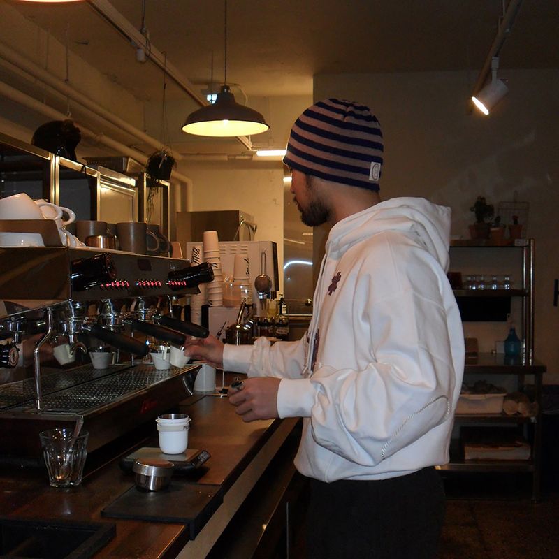 Striped knit beanie / Blue
