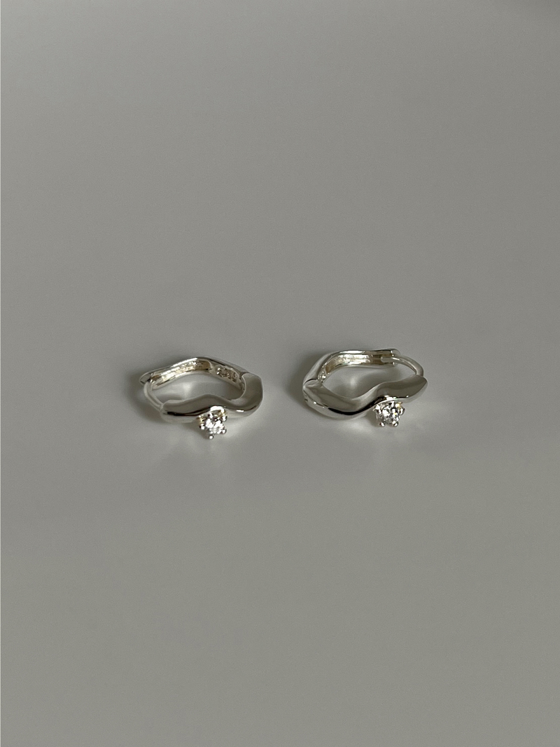 Piece earring (silver)