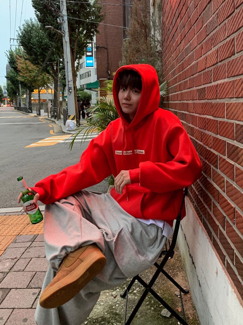 CM Render PREMIUM HOODIE