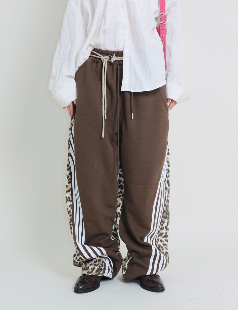 Leopard leopard print diagonal coloring track jogger pants