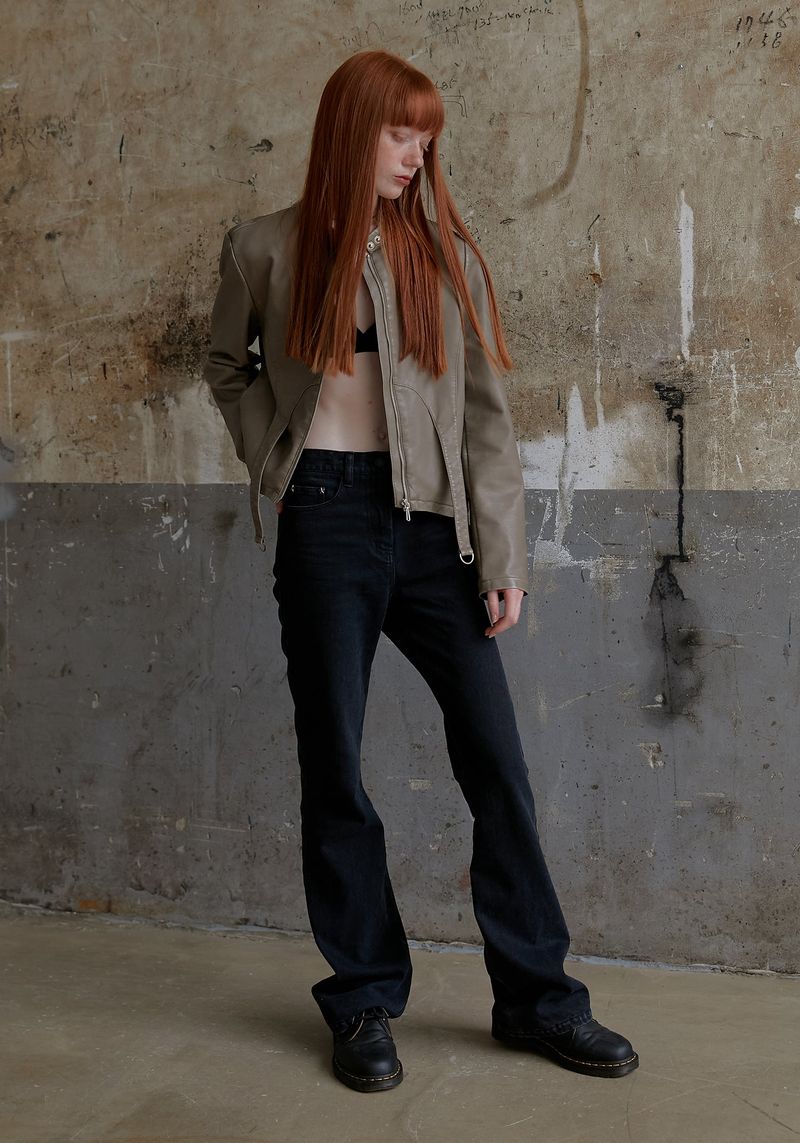 WASHED RIVET DENIM PANTS