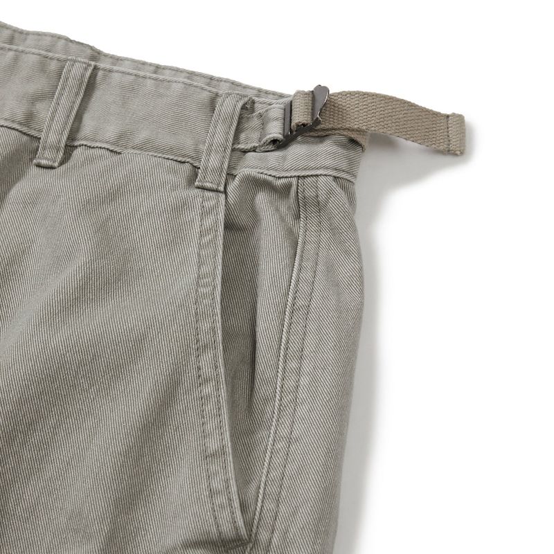 Wanderer cargo bermuda pants / Cement gray