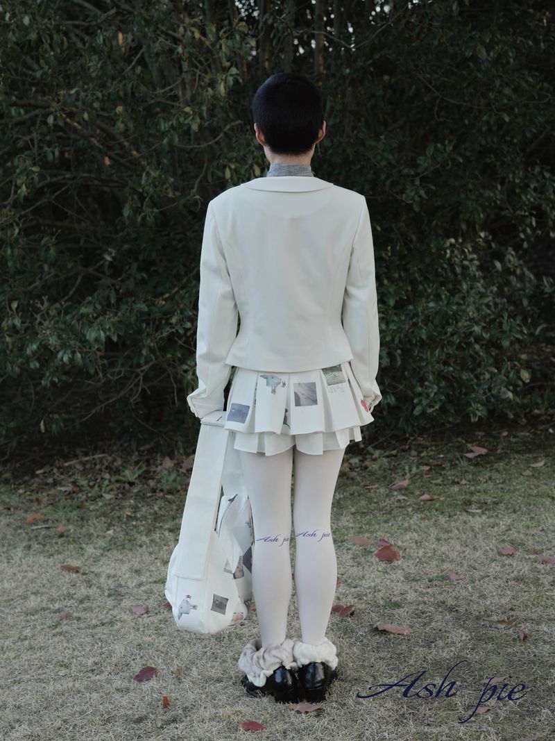 AW25 Preppy pleated skirt