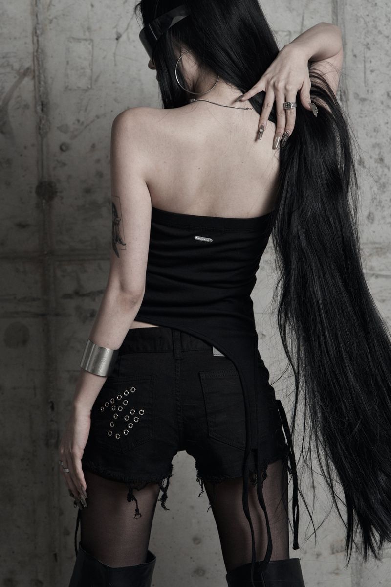 [label] studded asymmetric strap tank top BLACK