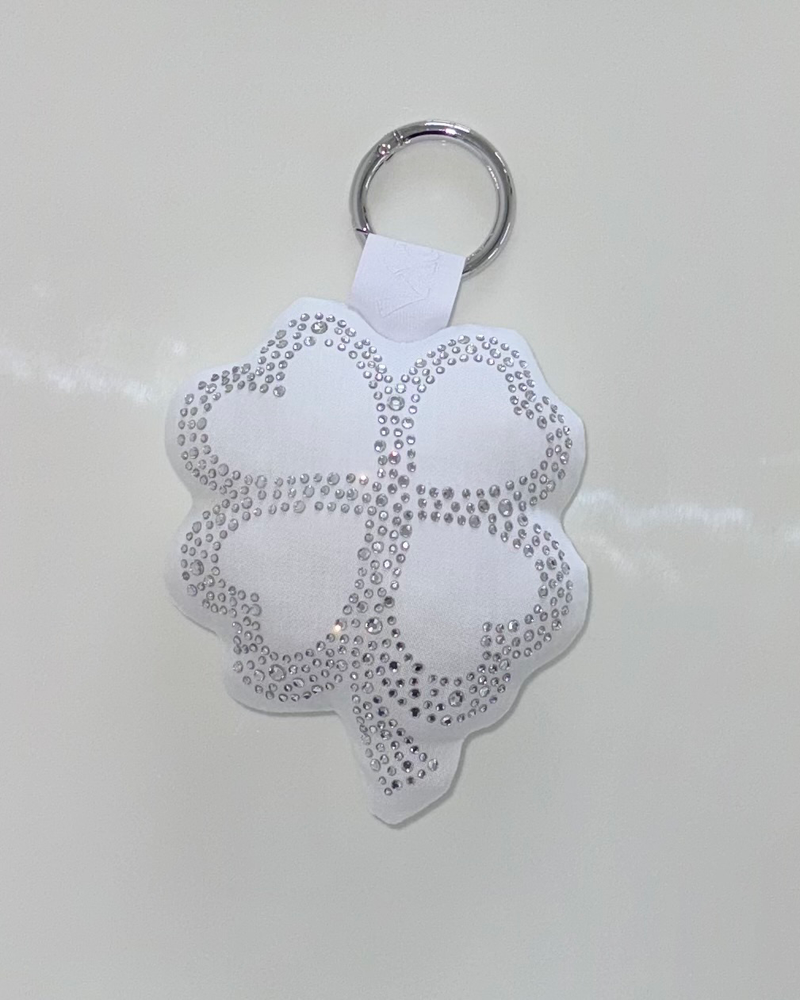 [MADE] Twinkle cushion keyring - clover