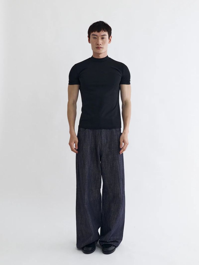 26SS TP3 High-Neck Slim-Fit Cropped Tee