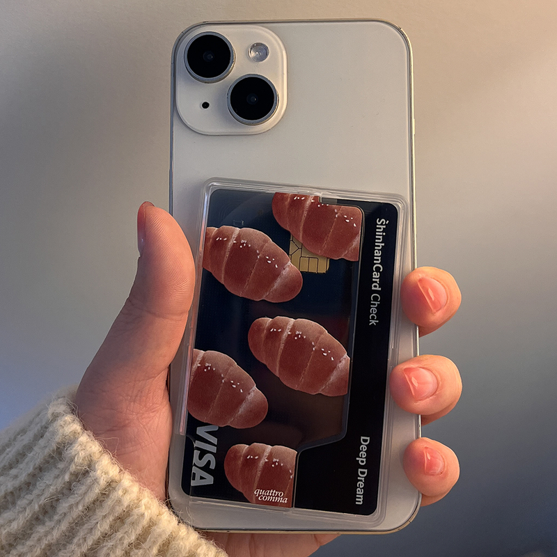 quattrocomma(クアトロコンマ)の「salt bread MagSafe Transparent Card Wallet(Smartphone Accessories)」