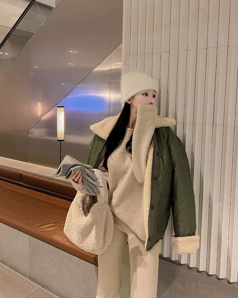MAYBINS（メイビンス）の「Reversible fur quilted jumper（Jackets/Outerwear）」