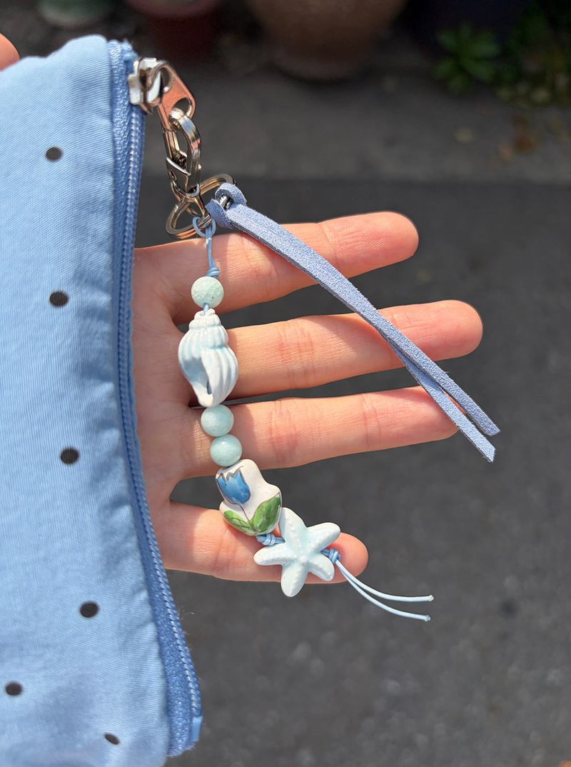 Piece of sea key chain