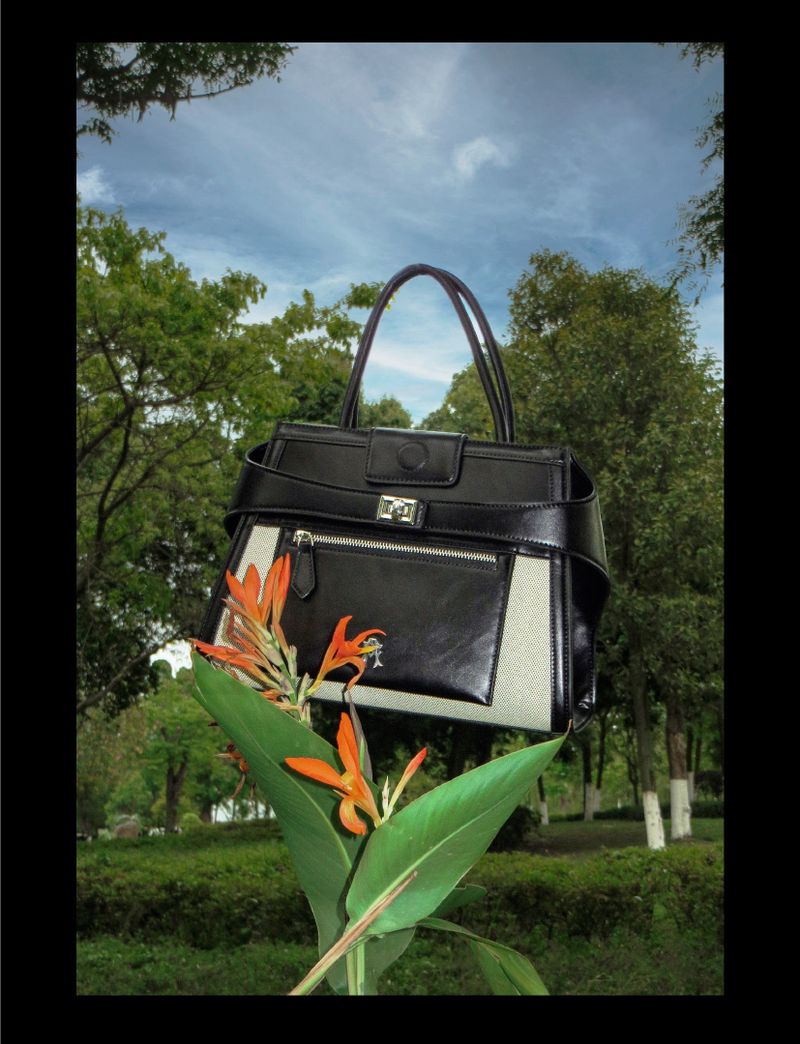“VALLETTA”Patchwork Leather Handbag