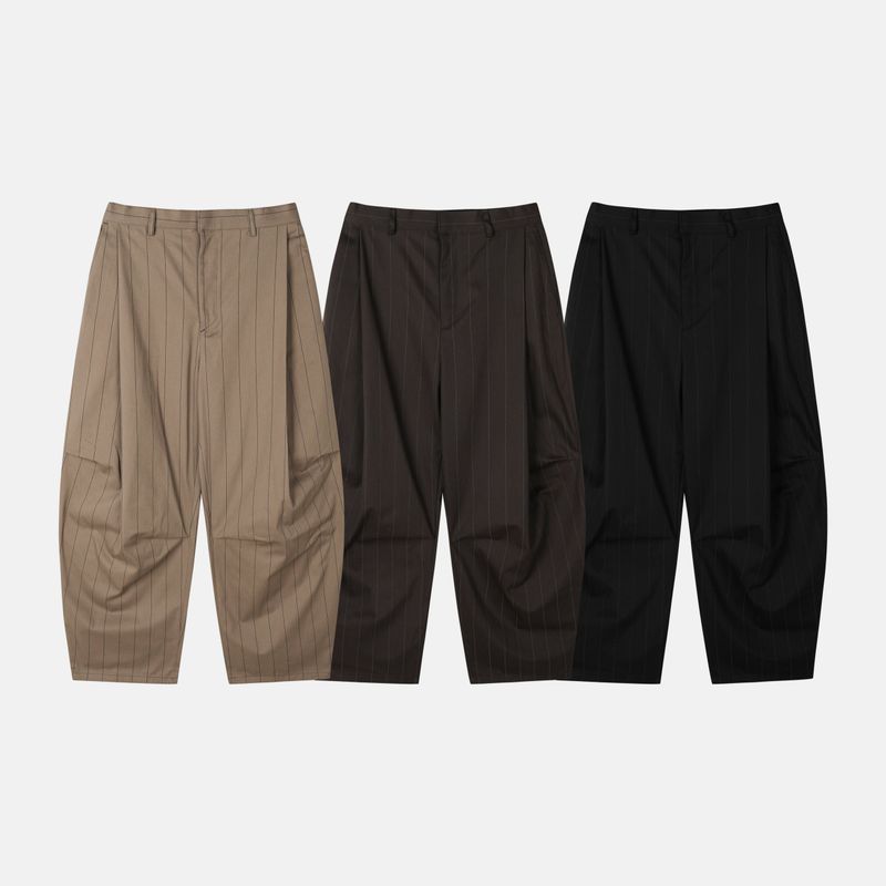Ranne stripe pintuck curved pants
