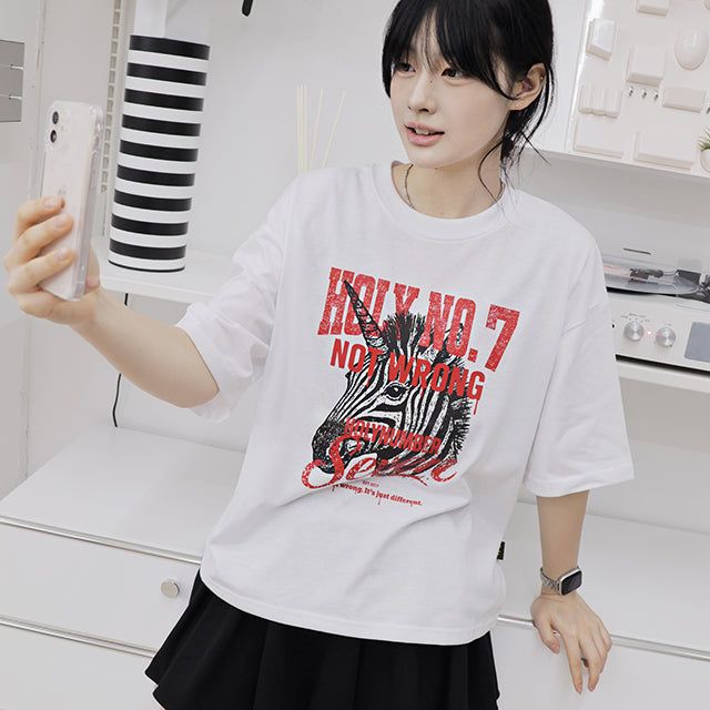 HOLY NUMBER 7(ホーリーナンバーセブン)の「STRIPED UNICORN OVER FIT SHORT-SLEEVE T-SHIRT_WHITE(Tops)」