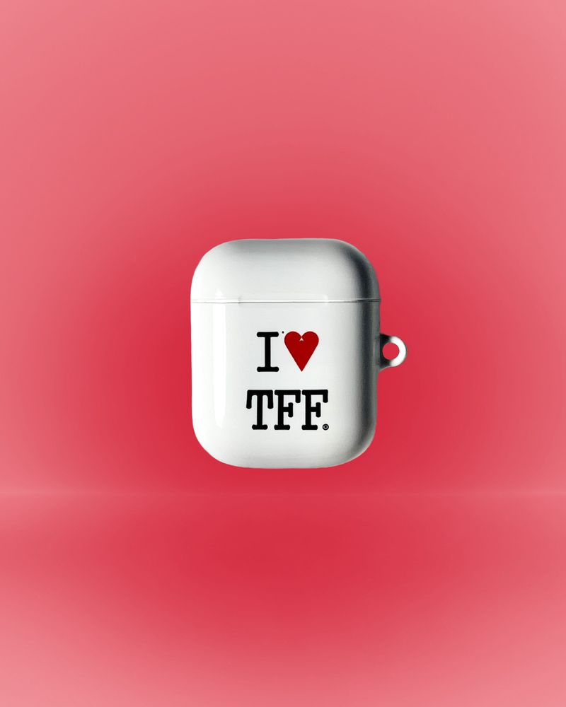 TREEFORFIVE345（ツリーフォーファイブ345）の「アイラブTFFエアポッズハードケース/ TREEFORFIVE345（スマホグッズ/小物）」