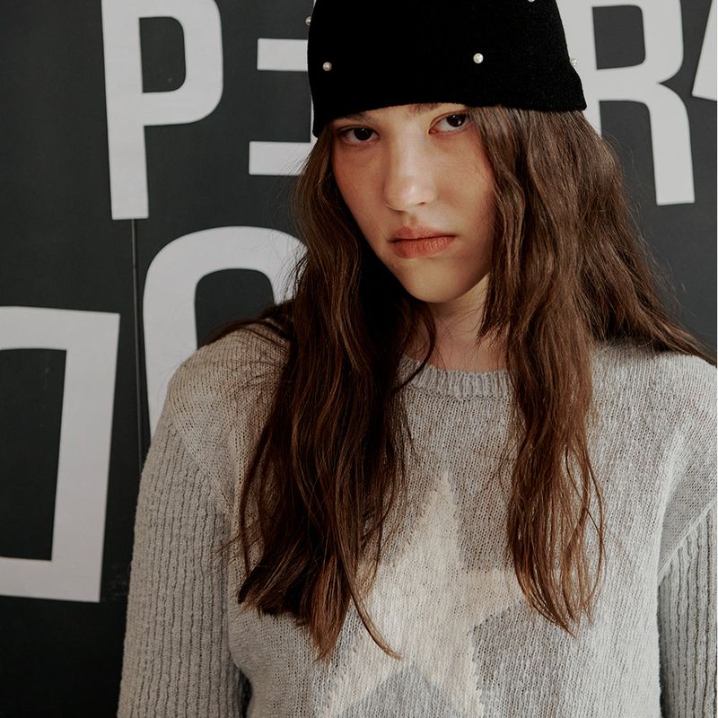 Star Intarsia Knit Grey
