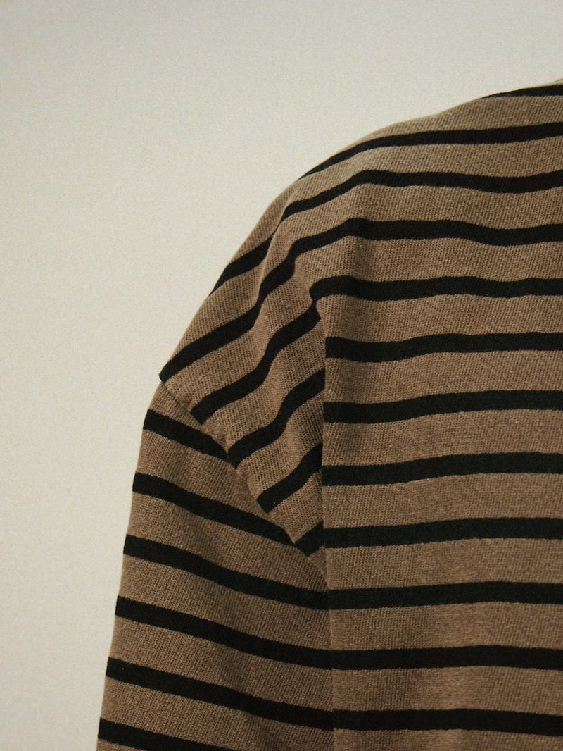 AN Pigment Stripe Collar T