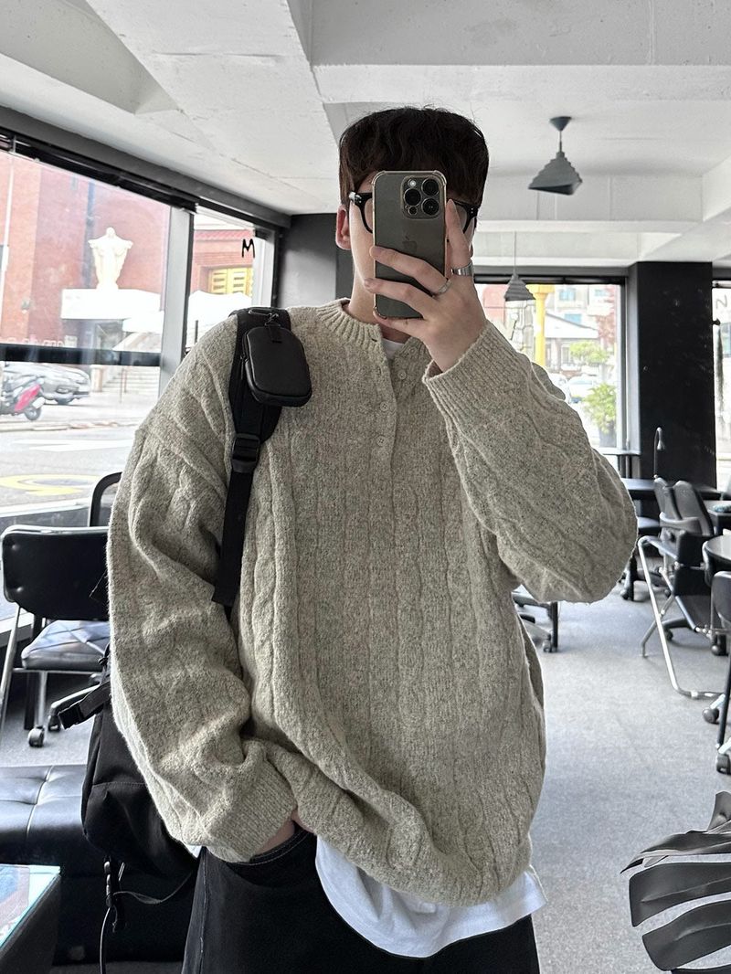 noi round button knit