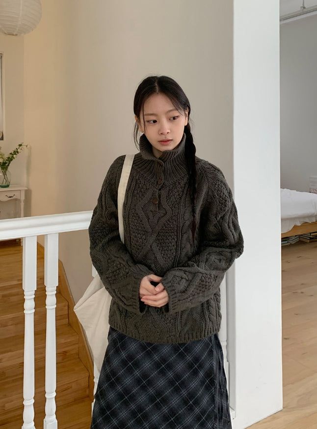 BAON（バオン）の「Hyoro Button High Neck Cable Knit（Tops）」