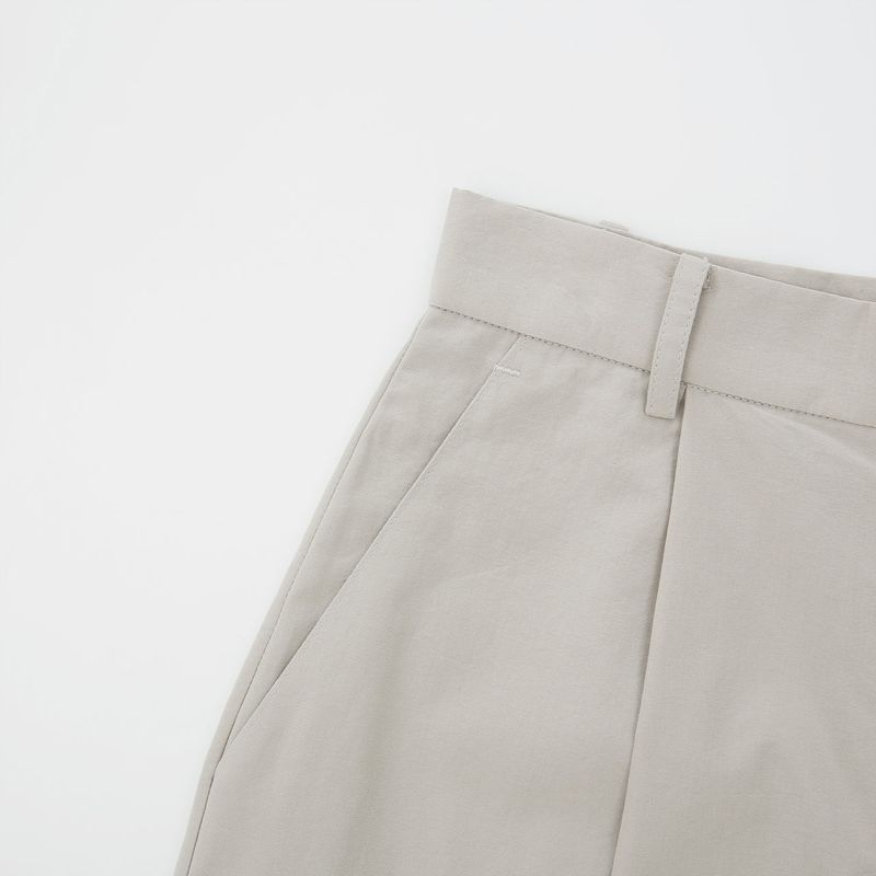 Diagonal Pocket Pants Beige