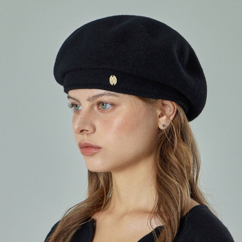 VARZAR（バザール）の「VA Oval-Metal Wool Beret  / Black（Hats）」