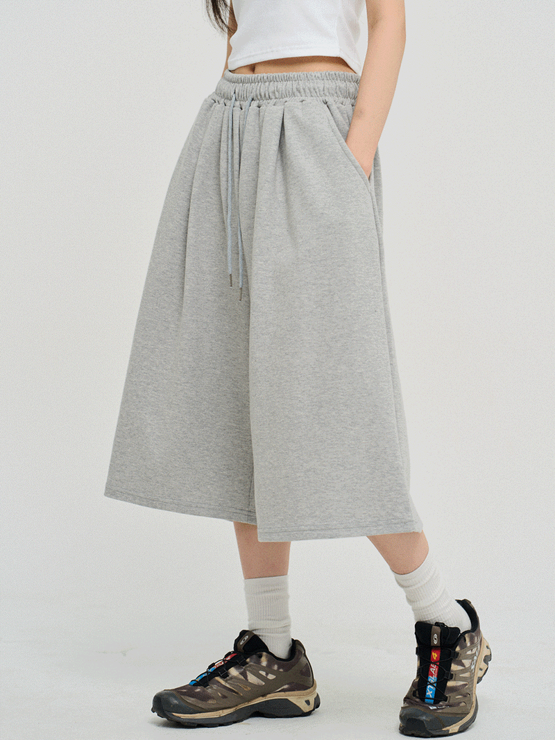ULAN(ユレン)の「Low Balloon Crop Bermuda Pants(Pants)」