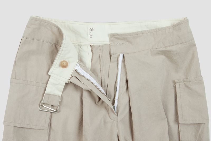 Pigment Cargo Pants / Beige