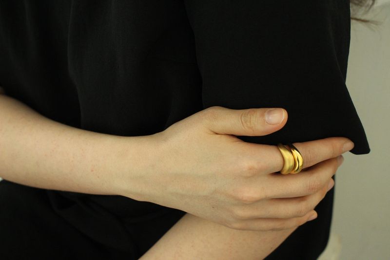 A RING (GLOSSY-18K GOLD PLATING)
